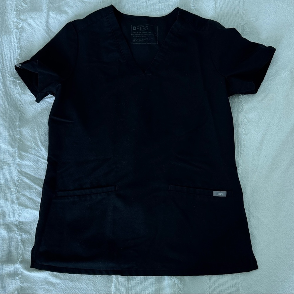 FIGS SCRUB TOP